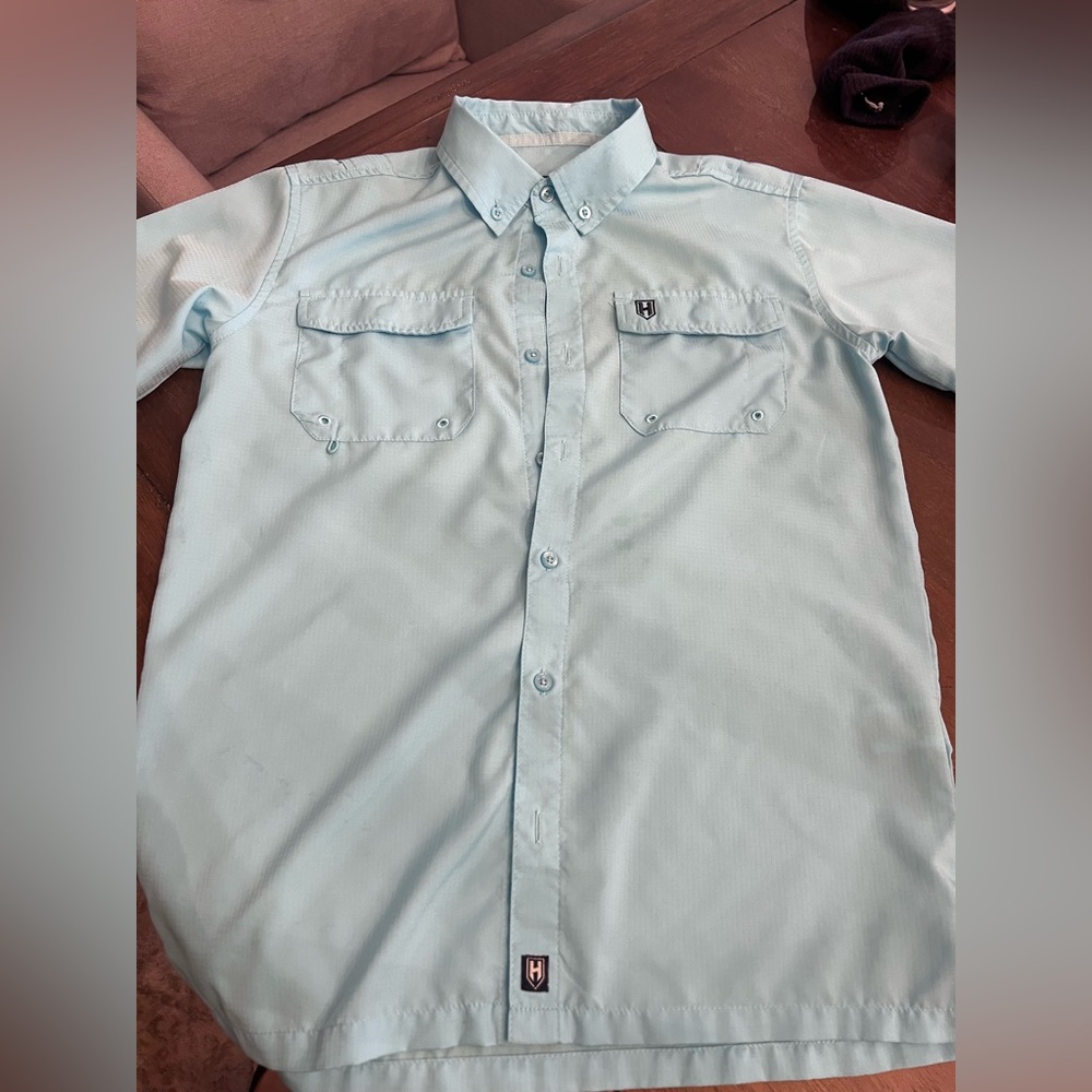 Heybo boys medium performance button up. Like brand new!